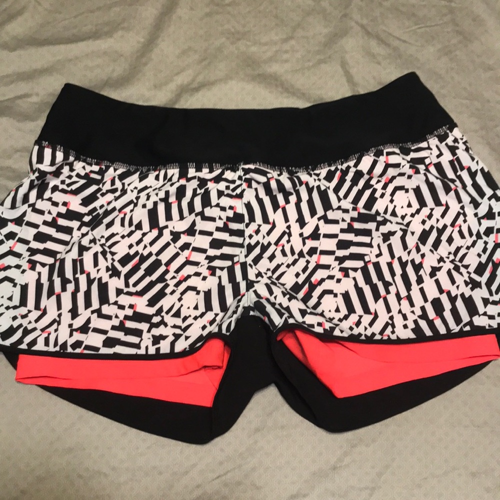MPG Patterned Running Shorts Size Large